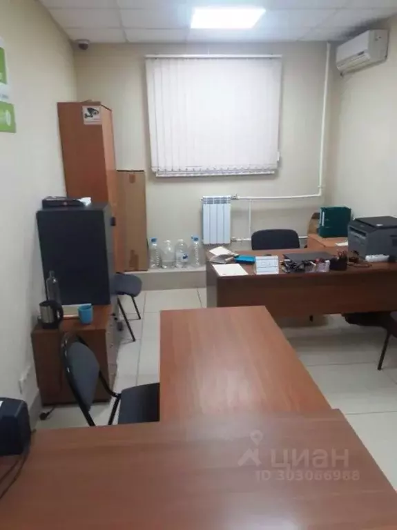 Офис в Волгоградская область, Волгоград ул. Ткачева, 8 (162 м) - Фото 1