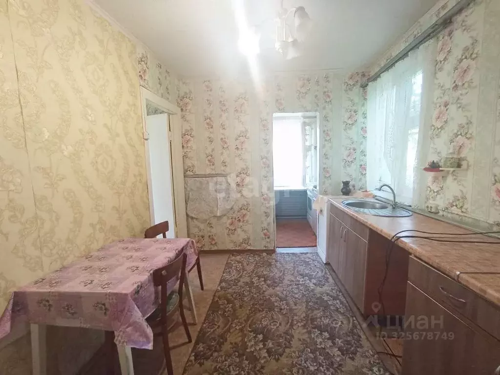 4-к кв. Смоленская область, Красный пгт ул. Спасская, 14 (85.4 м) - Фото 1