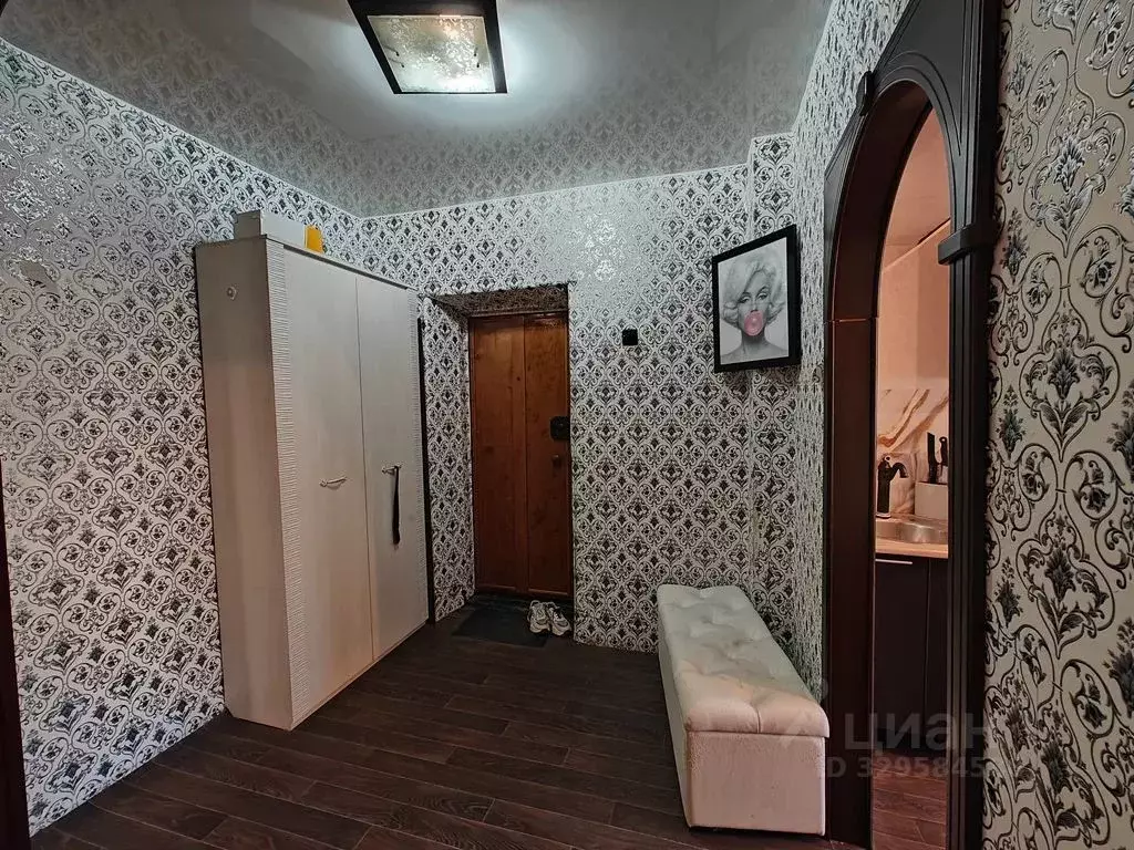 2-к кв. Коми, Микунь Усть-Вымский район, ул. Ленина, 32 (55.0 м) - Фото 1