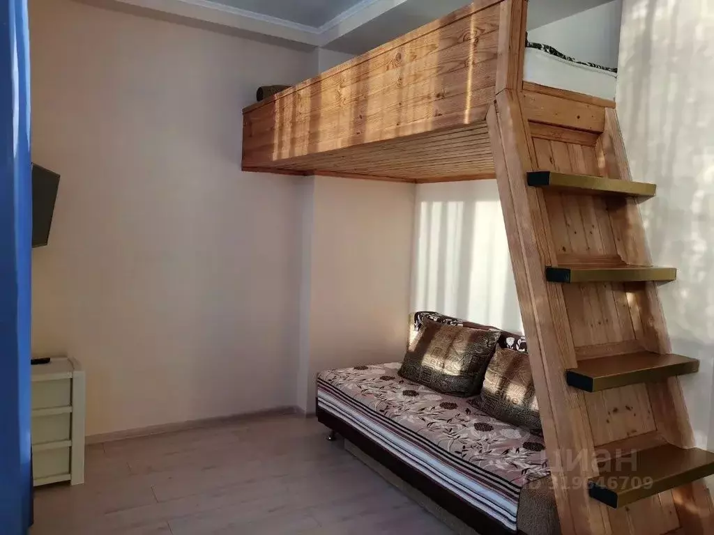 1-к кв. Севастополь ш. Качинское, 35 (30.0 м) - Фото 1