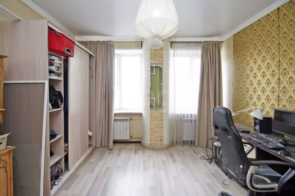 3-к кв. Омская область, Омск ул. Маяковского, 17 (63.8 м) - Фото 1