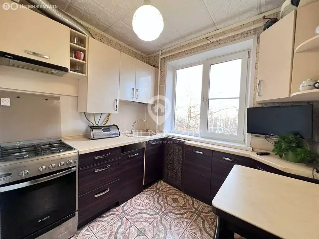 3-комнатная квартира: Рыбинск, улица Расторгуева, 10 (58 м) - Фото 1