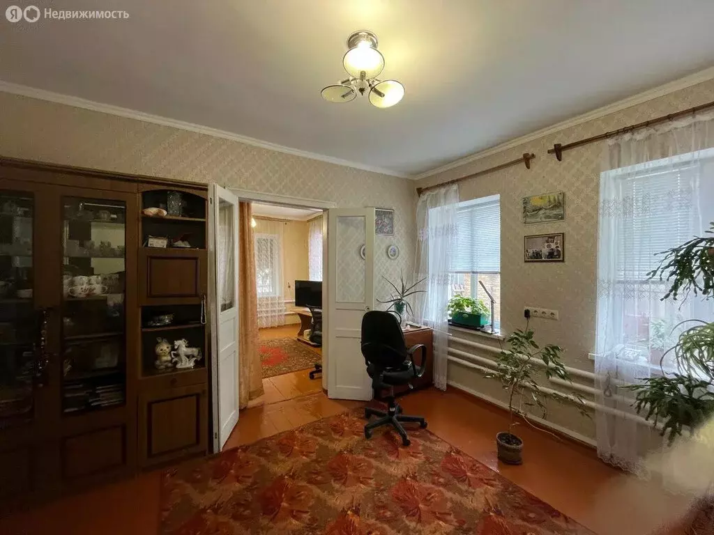 Дом в Ейск, Комсомольская улица (100 м) - Фото 1