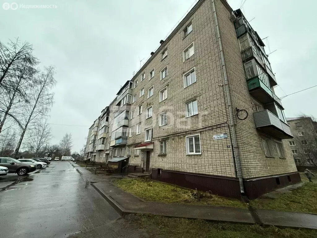 3-комнатная квартира: Шарья, улица имени 50-летия Советской Власти, 35 ... - Фото 2