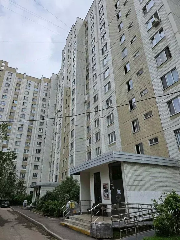 Комната Москва 2-й Митинский пер., 5 (30.4 м) - Фото 0