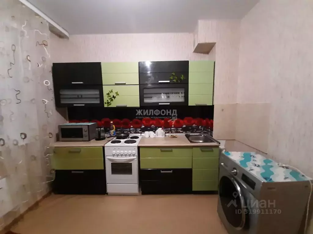 2-к кв. Ханты-Мансийский АО, Когалым ул. Кирова, 13 (56.0 м) - Фото 0