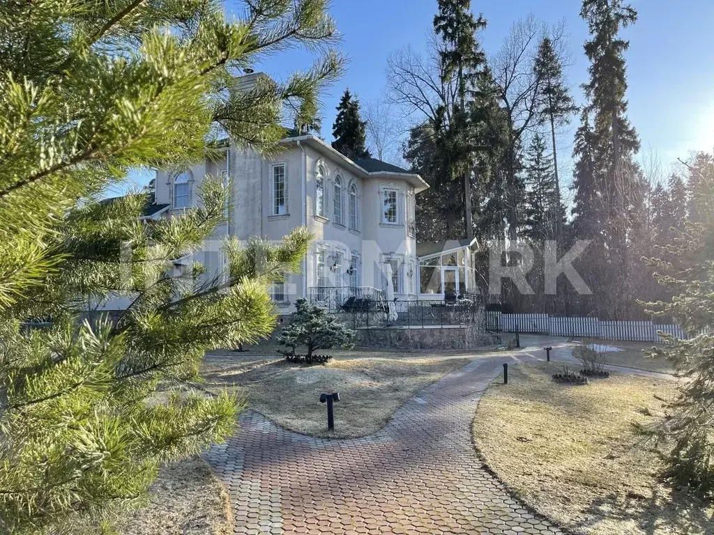 Коттедж в Московская область, Одинцовский городской округ, д. ... - Фото 0
