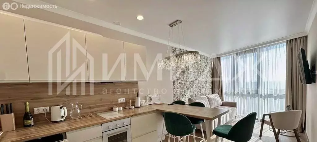 2-комнатная квартира: Сочи, улица Ленина, 298Бк6 (65 м) - Фото 1