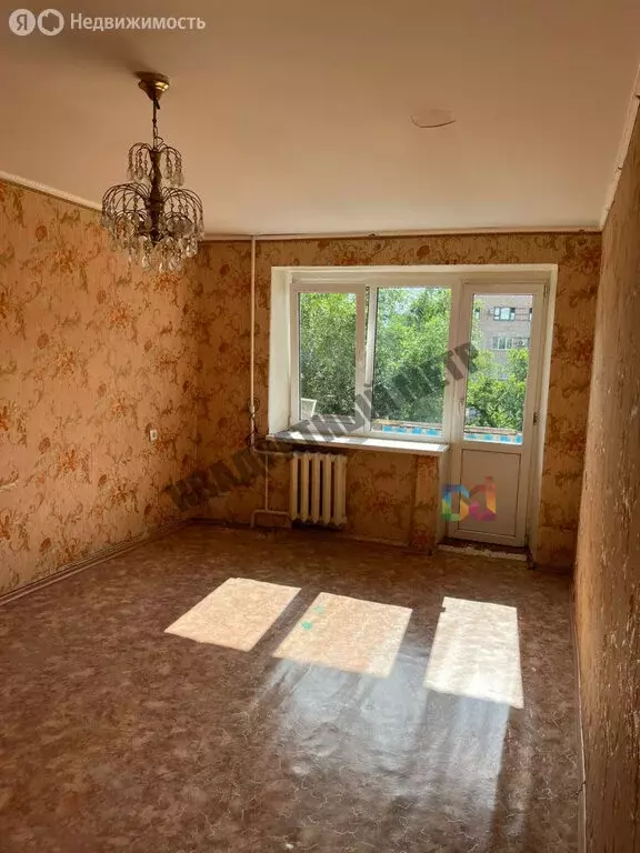 3-комнатная квартира: Элиста, 1-й микрорайон, 32 (58 м) - Фото 0