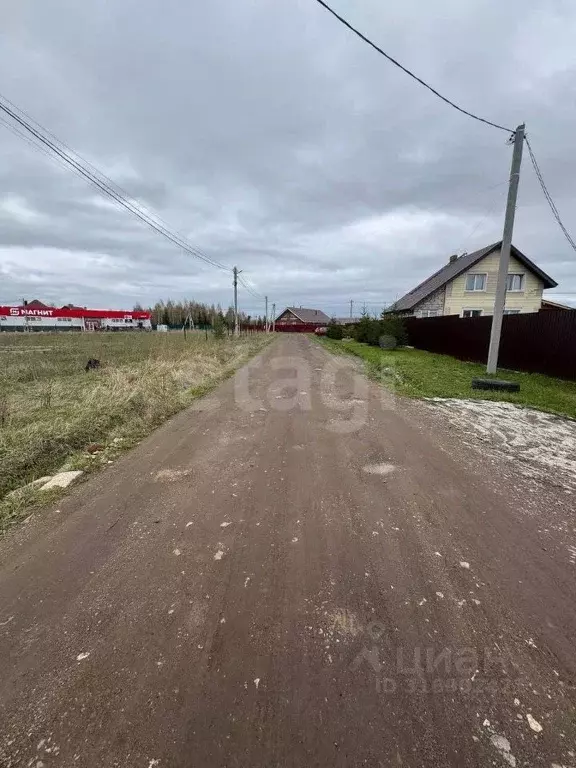 Участок в Удмуртия, Завьяловский район, д. Старое Мартьяново ул. ... - Фото 0
