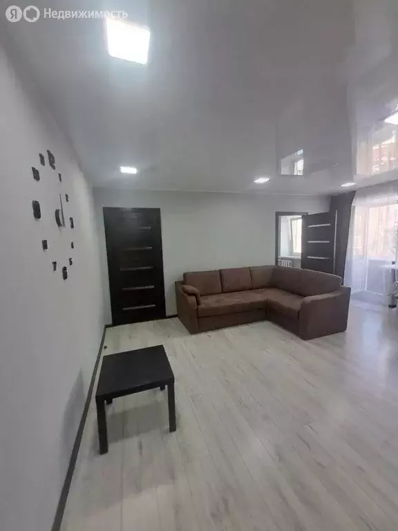 3-комнатная квартира: Воткинск, улица 1 Мая, 151 (58 м) - Фото 2