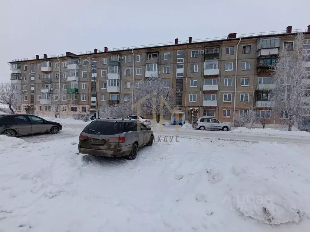 3-к кв. Омская область, Омск Крутая Горка мкр, ул. Моторостроителей, ... - Фото 1