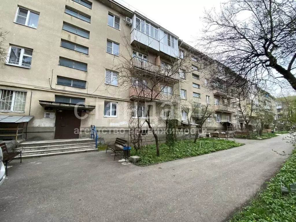 3-к кв. Ставропольский край, Ессентуки ул. Ермолова (65.1 м) - Фото 1