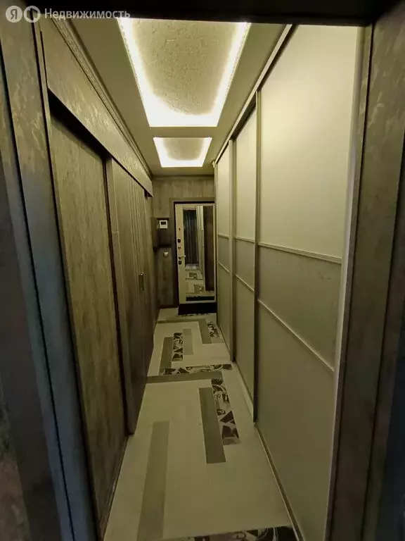 2-комнатная квартира: посёлок городского типа Андреевка, ... - Фото 1