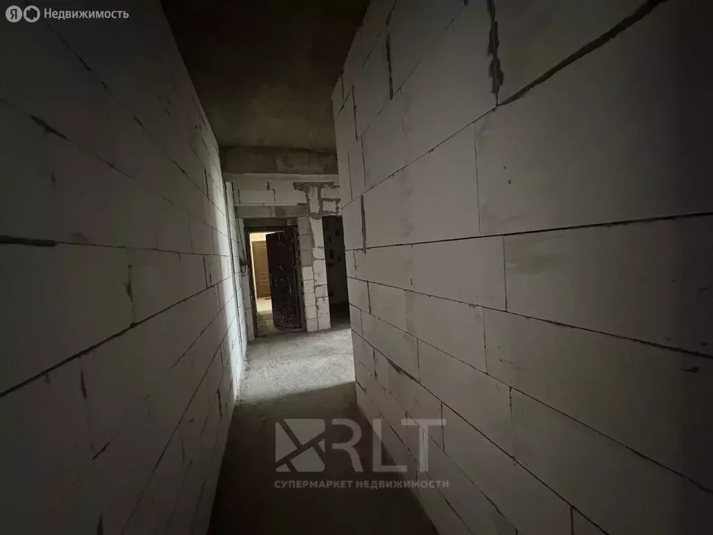 3-комнатная квартира: Махачкала, улица Аскерханова, 9Г (96 м) - Фото 1