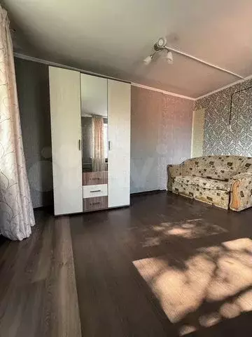 Комната 16 м в 8-к., 5/5 эт. - Фото 0