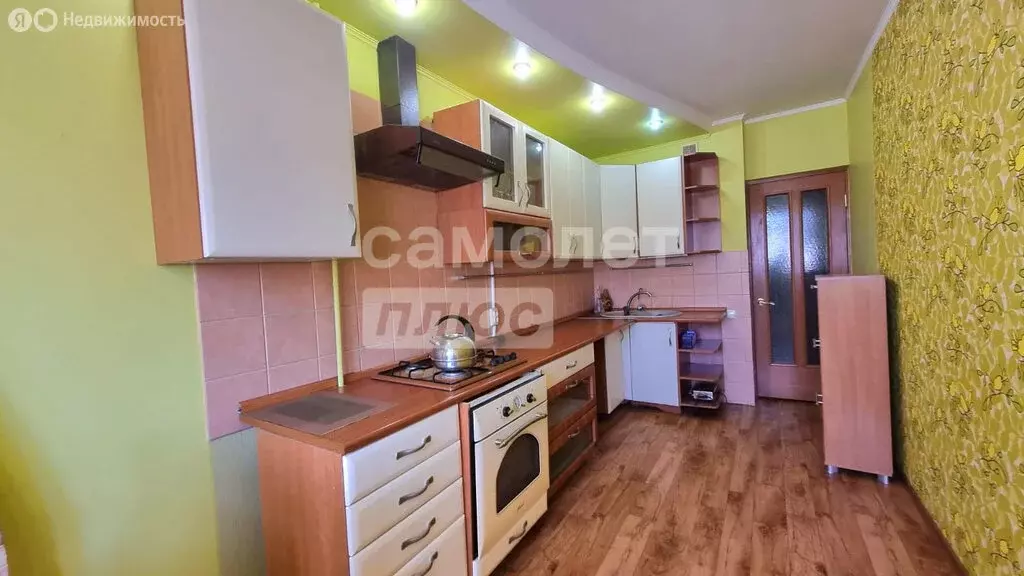 3-комнатная квартира: Астрахань, Хибинская улица, 4 (70.1 м) - Фото 1