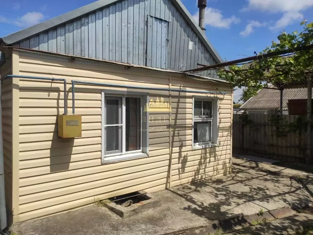 Дом в Краснодарский край, Темрюкский район, Краснострельское с/пос, ... - Фото 1