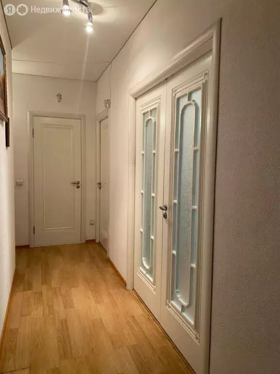 3-комнатная квартира: Екатеринбург, улица Репина, 99 (65 м) - Фото 0