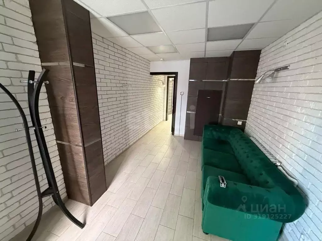 Помещение свободного назначения в Владимирская область, Ковров ул. ... - Фото 1
