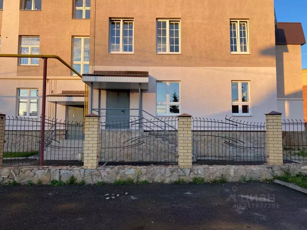Помещение свободного назначения в Свердловская область, Екатеринбург ... - Фото 0