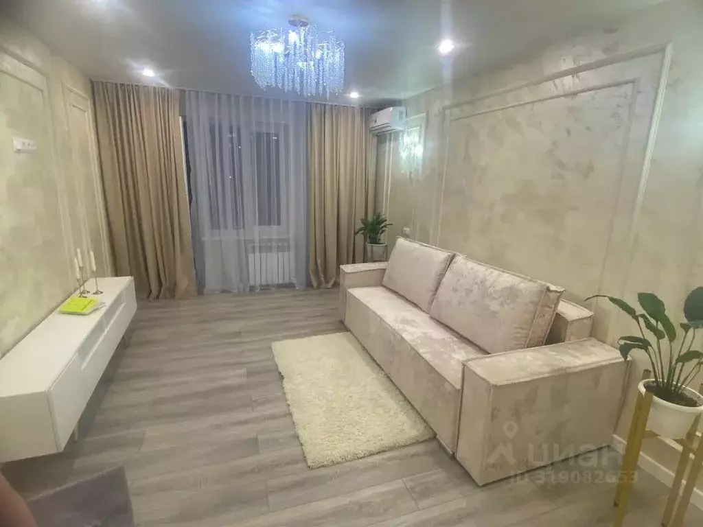2-к кв. Татарстан, Казань ул. Юлиуса Фучика, 105 (54.0 м) - Фото 0