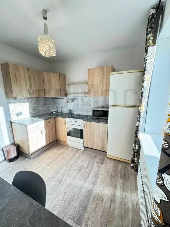 2-к кв. Свердловская область, Екатеринбург ул. Фурманова, 67 (57.0 м) - Фото 0