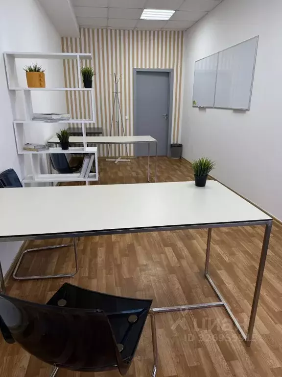 Офис в Московская область, Люберцы городской округ, Томилино пгт ул. ... - Фото 1