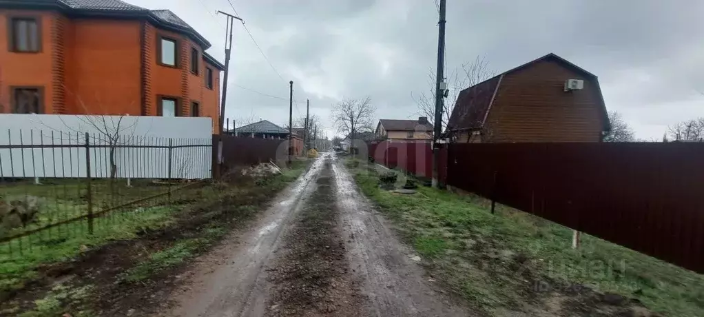 Дом в Ростовская область, Новочеркасск № 9 садовое товарищество,  (107 ... - Фото 1