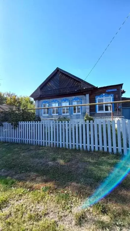 Дом в Мордовия, Ардатовский район, с. Редкодубье ул. Киржеманова, 3 ... - Фото 1