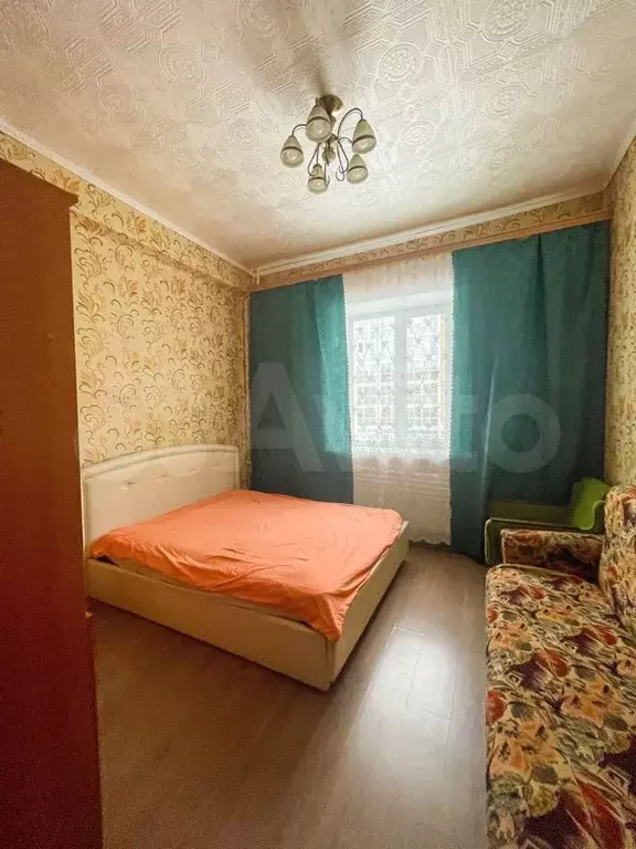 Комната 20 м в 1-к., 2/4 эт. - Фото 0