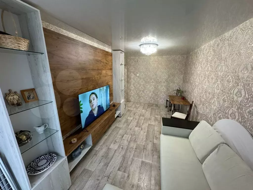 2-к. квартира, 50м, 2/5эт. - Фото 1