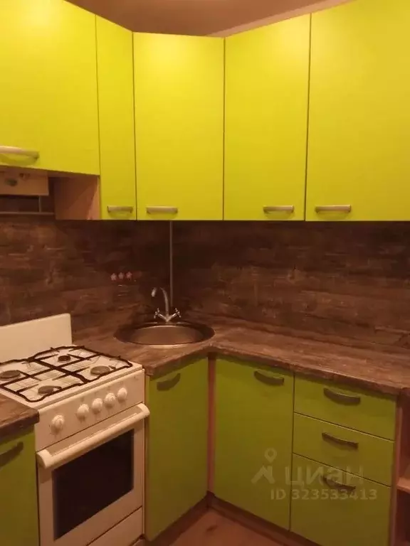 2-к кв. Белгородская область, Белгород Садовая ул., 25 (44.0 м) - Фото 0