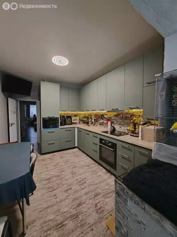 3-комнатная квартира: Новый Уренгой, район Южная Жилая Часть, ... - Фото 2