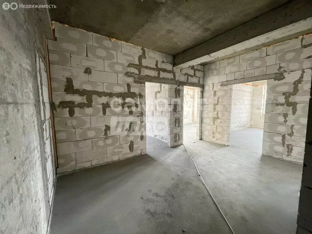3-комнатная квартира: Хасавюрт, 9-й проезд Датуева, 2 (100 м) - Фото 1