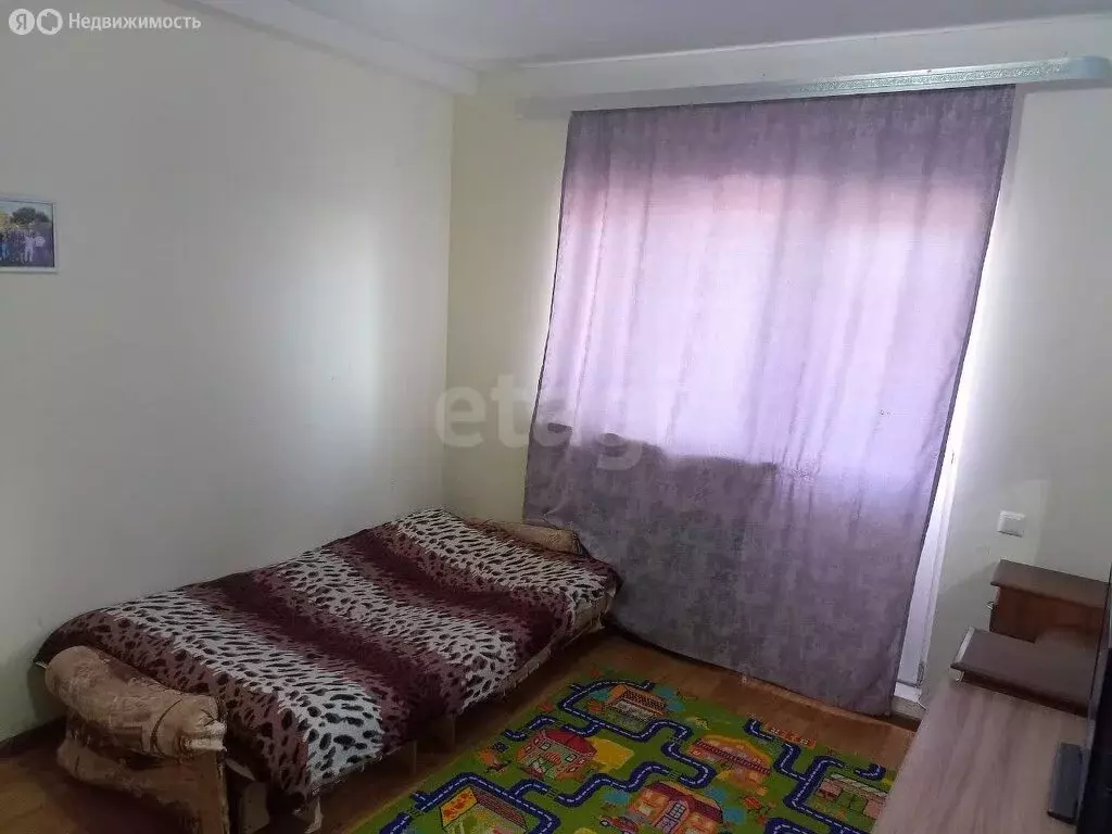 2-комнатная квартира: Гвардейское, улица Острякова, 32 (46.4 м) - Фото 1
