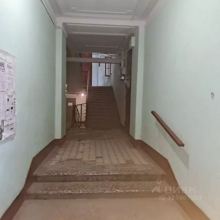 Комната Санкт-Петербург просп. Большой Васильевского острова, 56 - Фото 1