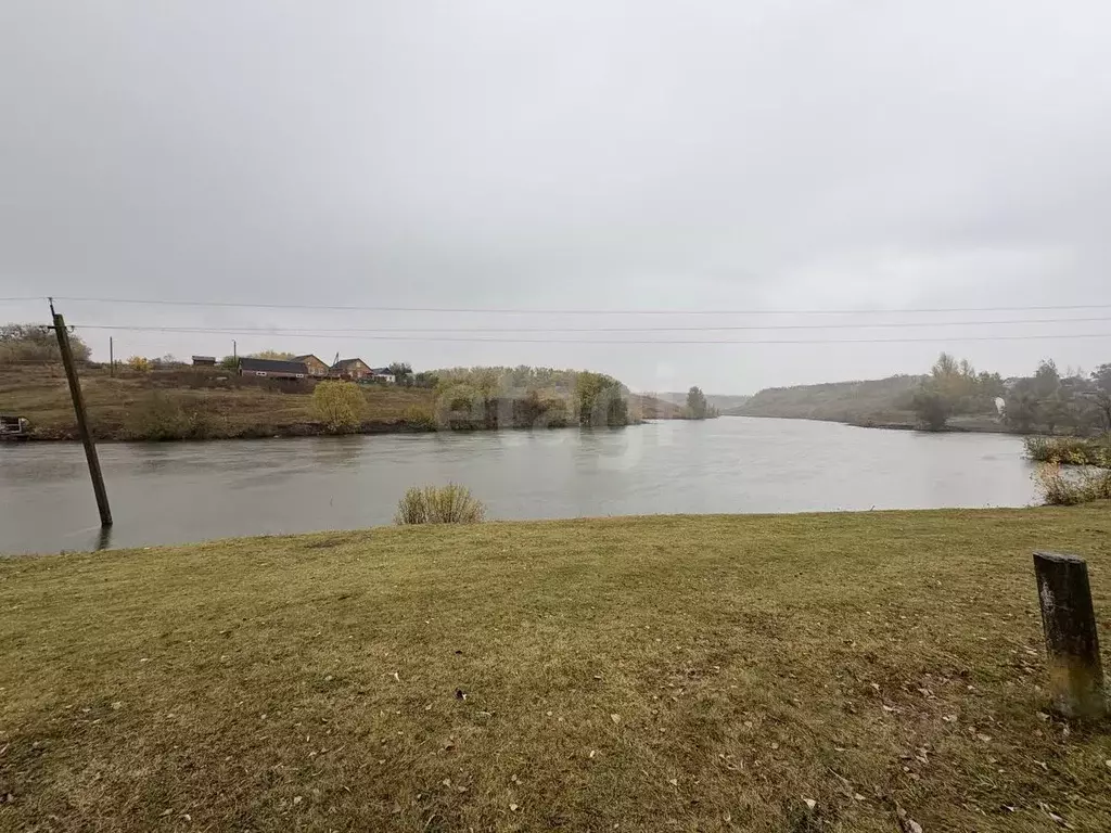 Дом в Белгородская область, Ивнянский район, с. Новенькое ул. ... - Фото 1