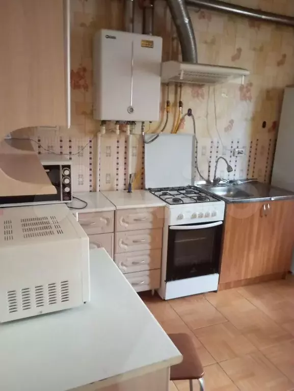 2-к. квартира, 70 м, 1/3 эт. - Фото 0