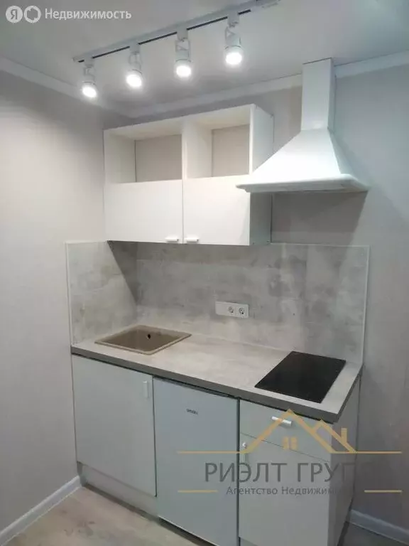 Квартира-студия: Казань, улица Короленко, 40 (15 м) - Фото 1