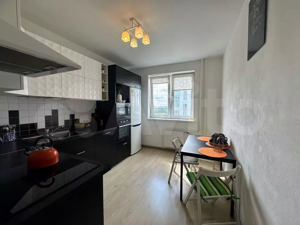 1-к. квартира, 40 м, 12/15 эт. - Фото 1