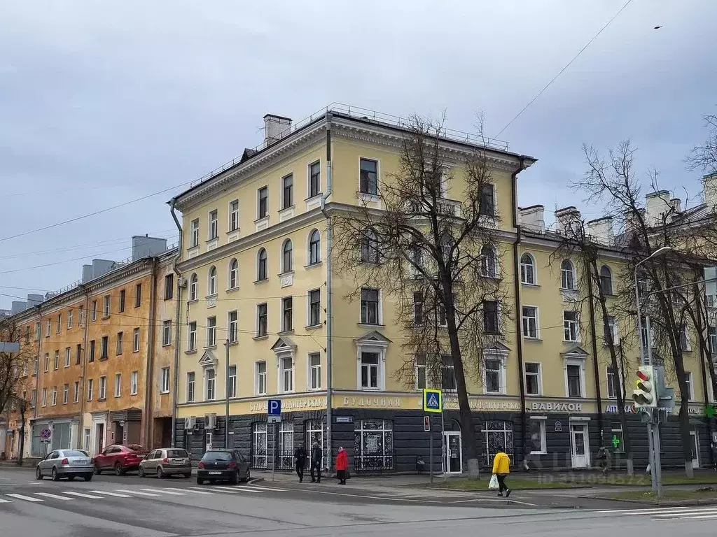 3-к кв. Псковская область, Псков Октябрьский просп., 19 (89.1 м) - Фото 1