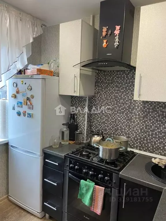 3-к кв. Волгоградская область, Волгоград Керамический мкр, ул. ... - Фото 0