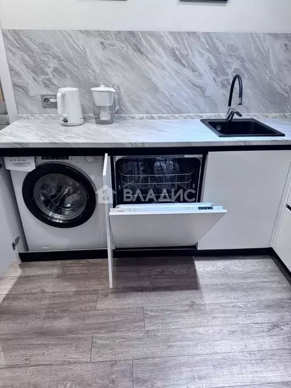 1-к кв. Бурятия, Улан-Удэ ул. Жердева, 42Бк2 (38.5 м) - Фото 2