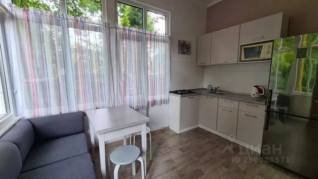 2-к кв. Калининградская область, Зеленоградск ул. Чкалова, 10 (58.0 м) - Фото 2