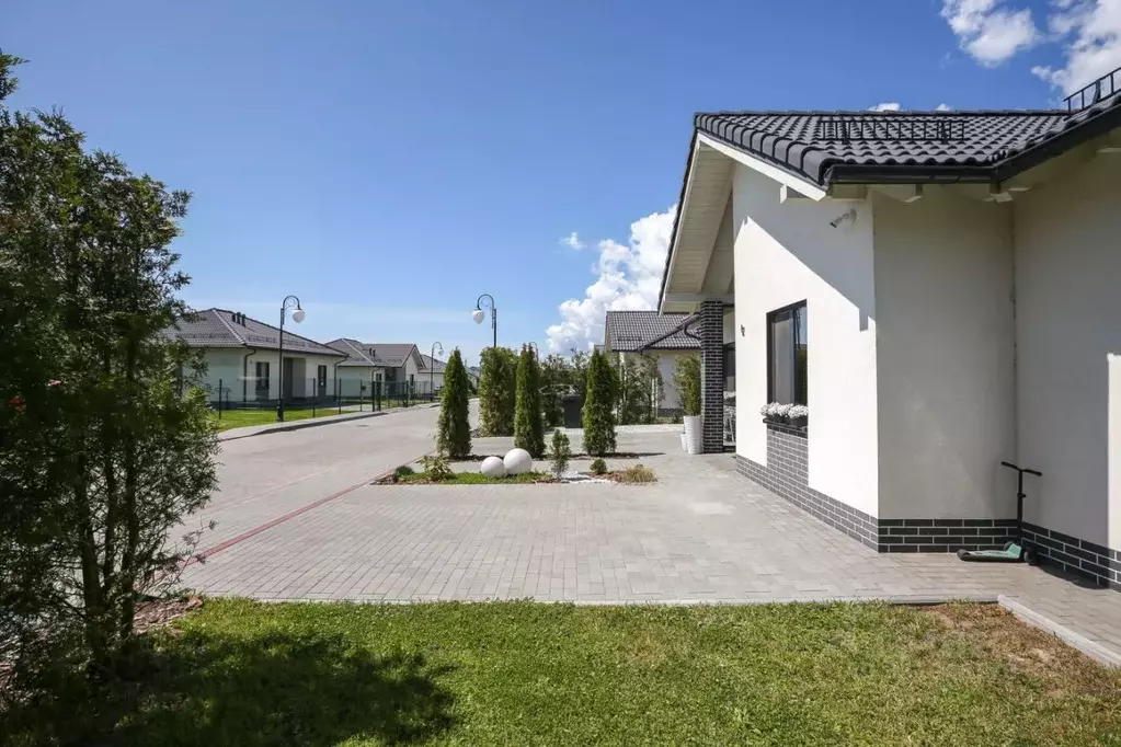 Дом в Калининградская область, Гурьевский муниципальный округ, пос. ... - Фото 1