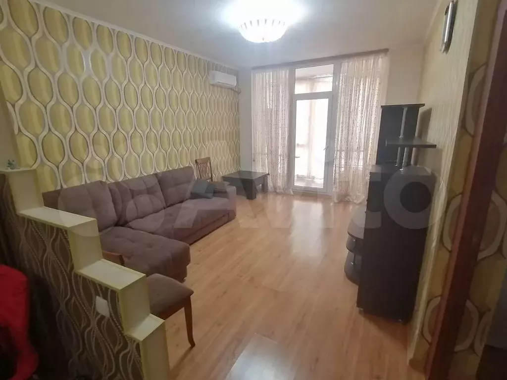 1-к. квартира, 42 м, 3/10 эт. - Фото 0