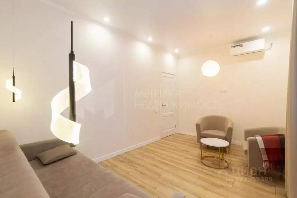 2-к кв. Тюменская область, Тюмень ул. 2-я Луговая, 24к2 (63.0 м) - Фото 1