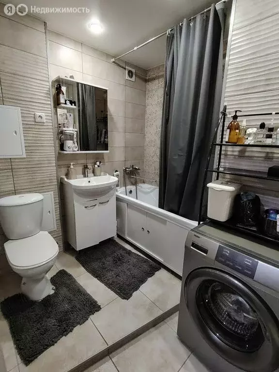 2-комнатная квартира: Барнаул, Привокзальная улица, 5 (45 м) - Фото 0