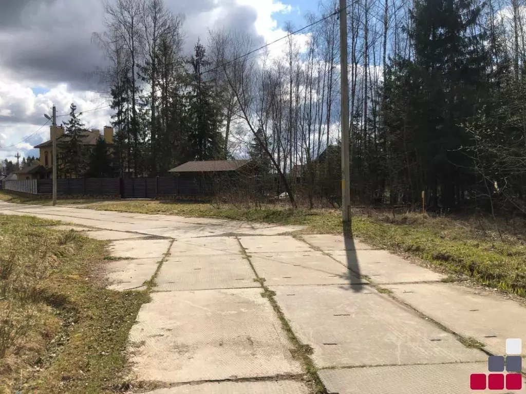 Участок в Московская область, Истра муниципальный округ, д. ... - Фото 2